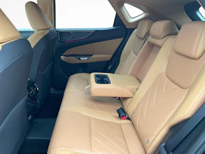 https://vehicle.imgix.net/4111188/9eff85f5-13ba-458b-b8df-25f7029f7f9a.jpg