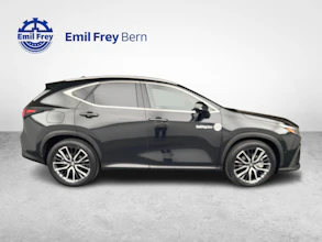 https://vehicle.imgix.net/4111188/d24d2044-e87d-4933-be66-c5e5efba7f84.jpg