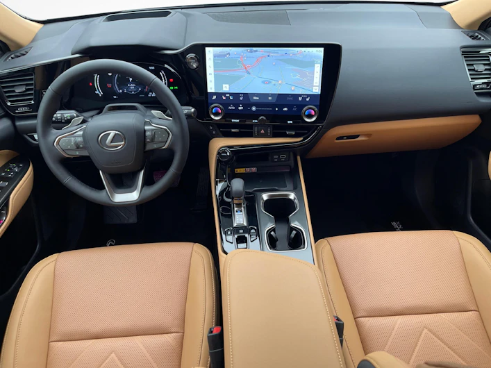 immagine del veicolo LEXUS NX