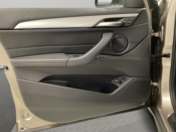 Vehicle image BMW X1