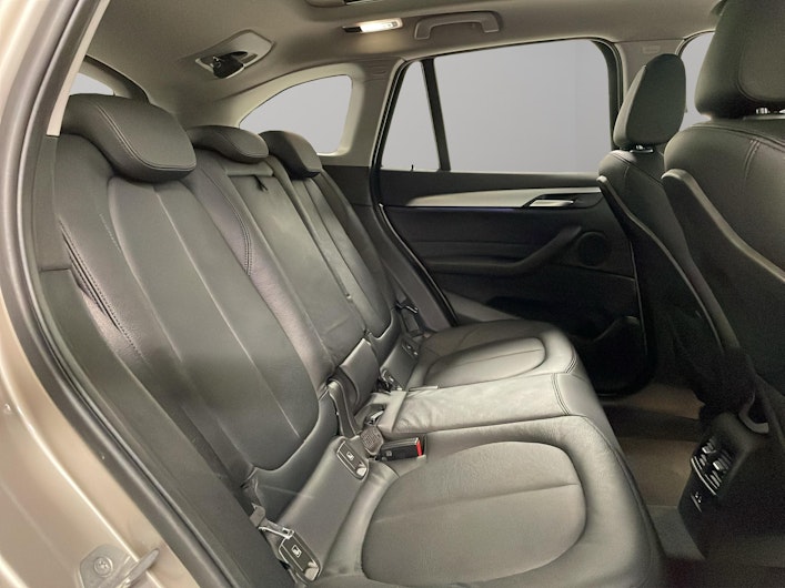 Vehicle image BMW X1