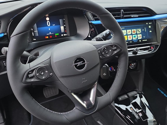 Vehicle image 8 Vehicle image 8