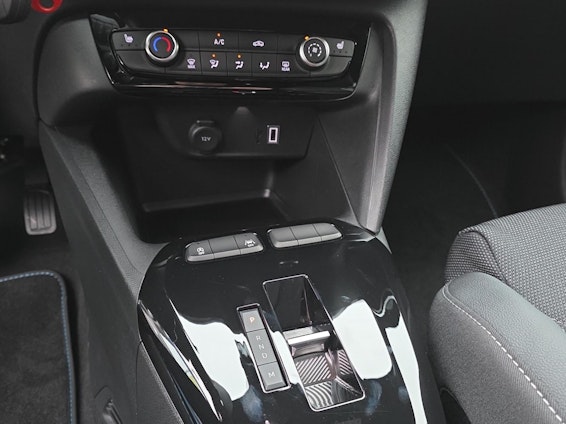 Vehicle image 13 Vehicle image 13