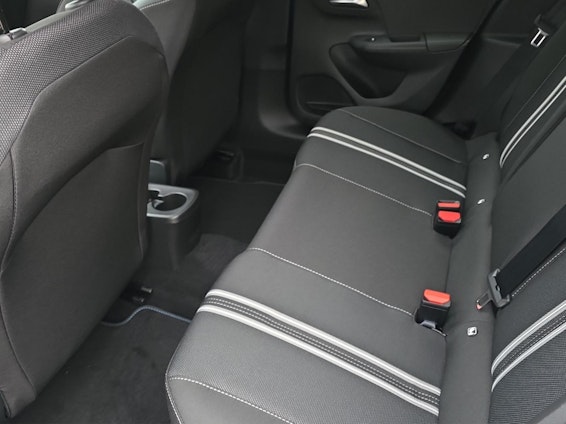 Vehicle image 14 Vehicle image 14