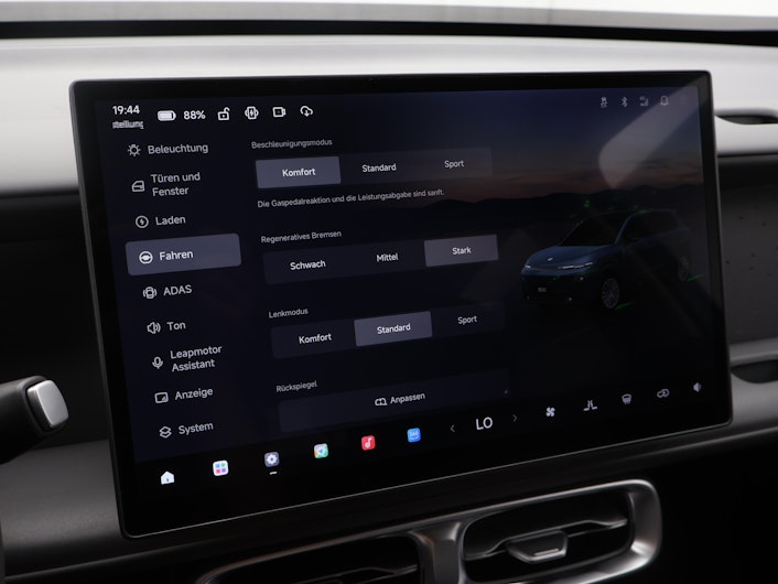 Vehicle image LEAPMOTOR B10