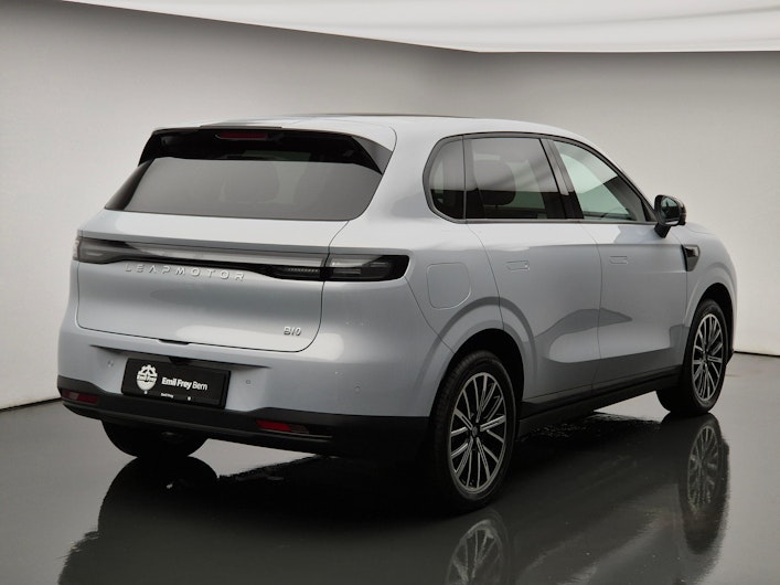 Vehicle image LEAPMOTOR B10