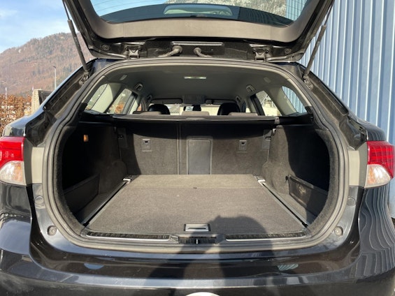 Vehicle image 16 Vehicle image 16