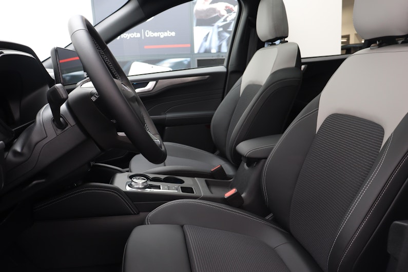 Vehicle image FORD KUGA