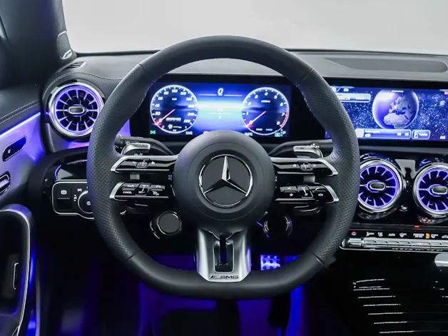 Mercedes-Benz CLA 35 AMG 4MATIC Shooting Brake