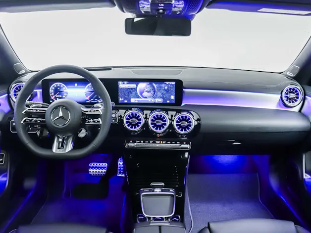 Mercedes-Benz CLA 35 AMG 4MATIC Shooting Brake