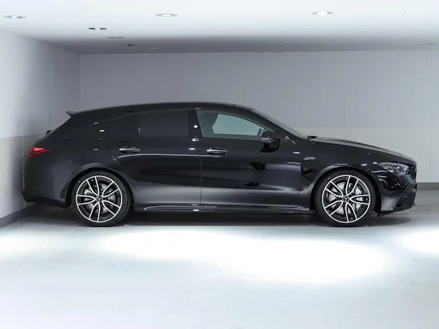 Mercedes-Benz CLA 35 AMG 4MATIC Shooting Brake