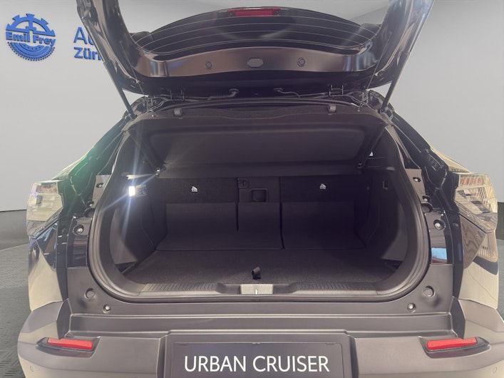 Vehicle image TOYOTA UrbanCruiser