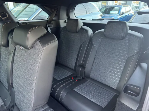 Peugeot 5008 1.2 Hybrid 145 Allure Premium