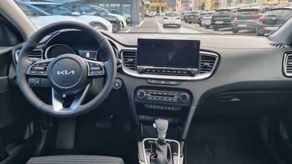 Vehicle image 8 Vehicle image 8