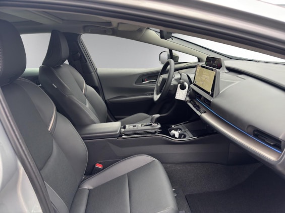 Vehicle image 14 Vehicle image 14