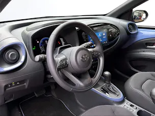 Toyota Aygo X 1.5 VVT-i HSD Trend