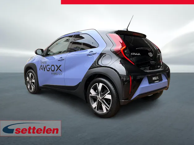 Toyota Aygo X 1.5 VVT-i HSD Trend