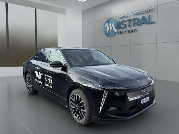 DS Automobiles No8 E-Tense Étoile 4x4