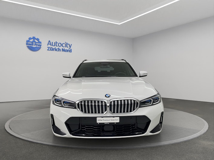 Vehicle image BMW 3 SERIES