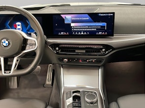 Vehicle image BMW 330d xDrive SAG Touring