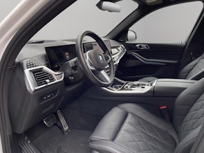 Vehicle image BMW X5 50e xDrive SAG