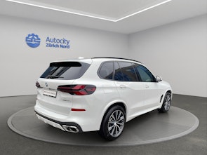 Vehicle image BMW X5 50e xDrive SAG