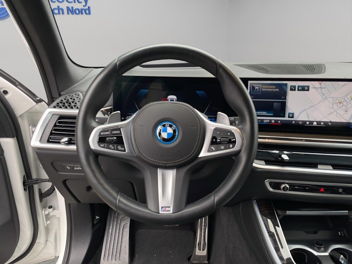 Vehicle image BMW X5