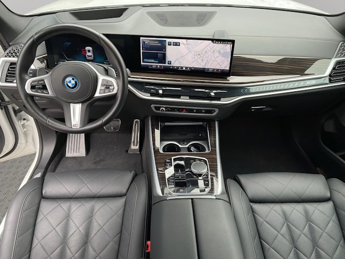 Vehicle image BMW X5