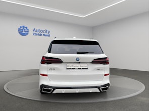 Vehicle image BMW X5 50e xDrive SAG