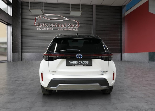 Vehicle image 3 Vehicle image 3