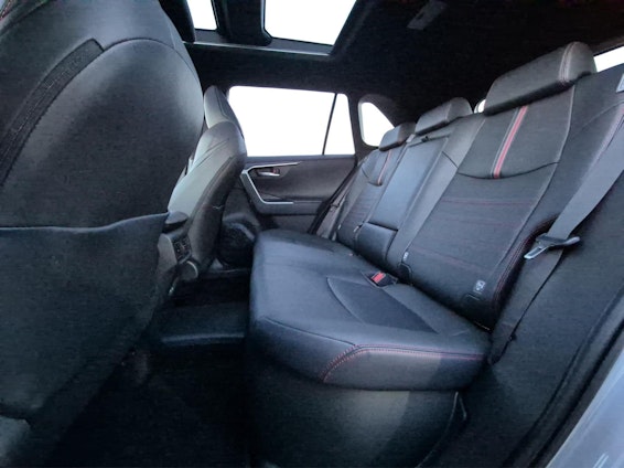 Vehicle image 9 Vehicle image 9