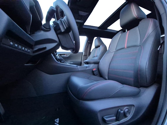 Vehicle image 8 Vehicle image 8