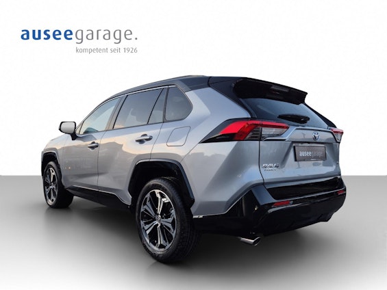 Vehicle image 2 Vehicle image 2