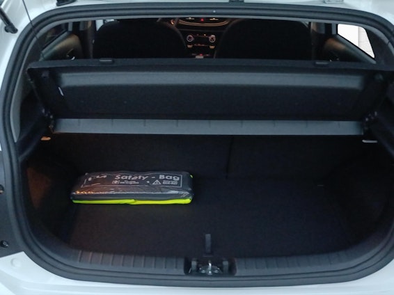 Vehicle image 9 Vehicle image 9