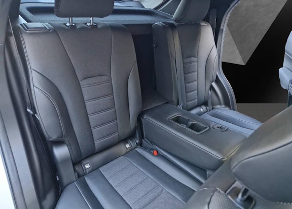 Vehicle image 9 Vehicle image 9