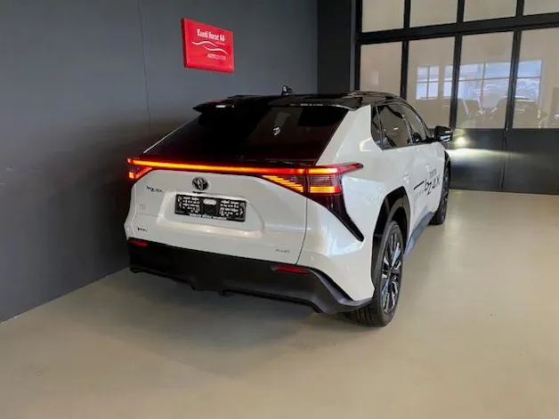 Toyota bZ4X Premium AWD
