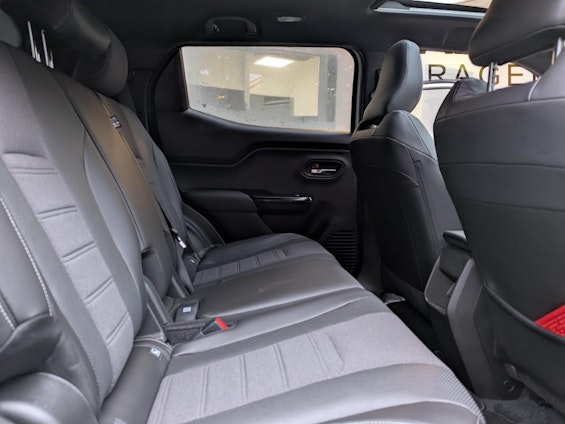 Vehicle image 10 Vehicle image 10