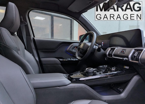 Vehicle image 9 Vehicle image 9