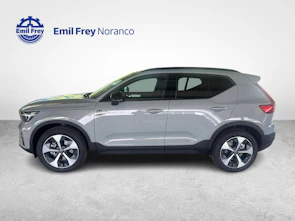 image du véhicule VOLVO XC40 2.0 B3 MH Plus Dark