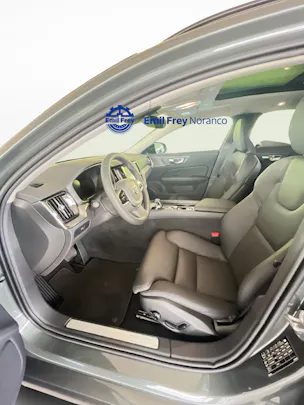 Volvo V60 2.0 B4 Plus Dark