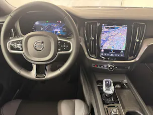 Volvo V60 2.0 B4 Plus Dark