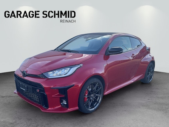 First vehicle image First vehicle image