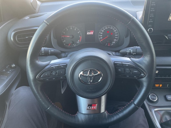 Vehicle image 10 Vehicle image 10