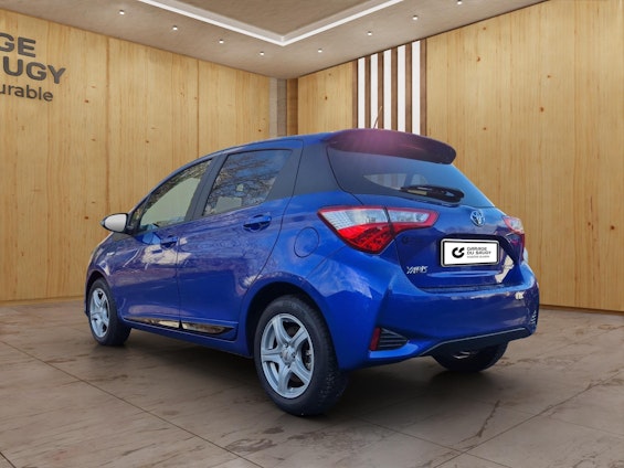 Vehicle image 3 Vehicle image 3