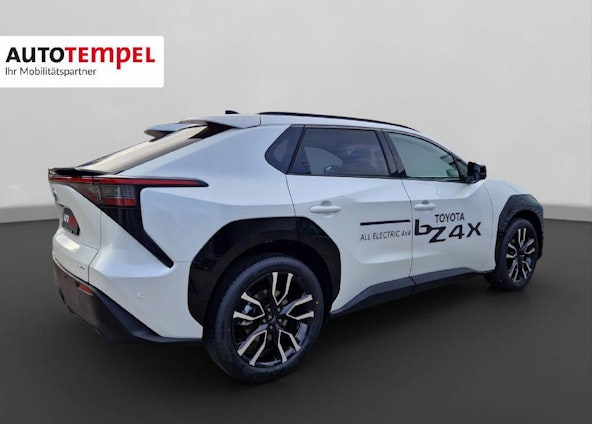 Vehicle image 5 Vehicle image 5