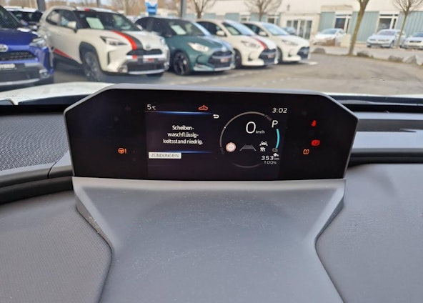 Vehicle image 12 Vehicle image 12