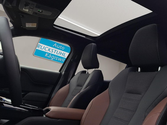 Vehicle image 5 Vehicle image 5