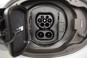 Vehicle image LAND ROVER Range Rover Velar 2.0 P400e Autobiography