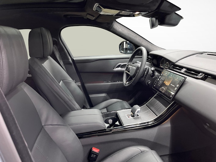 Vehicle image LAND ROVER RANGE ROVER VELAR