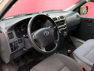 Toyota HIACE Kombi LWB 2.5 D-4D 3 P.